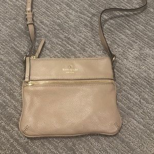 Kate Spade ♠️ small crossbody purse